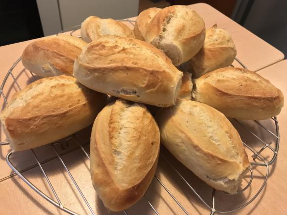 Bürli Brötchen Schweiz