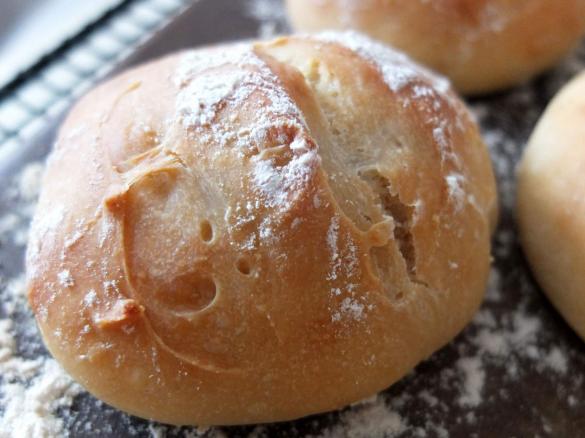 Dinkel-Joghurt-Brötchen