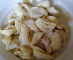 Tortellini in Schinken Käse Sahne Sauce
