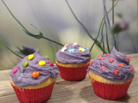 Vanille Cupcakes nach Art der Magnolia Bakery NYC