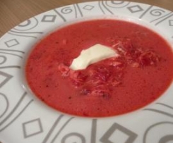 Borscht alla Betty ( Rotebeetesuppe mit Hähnchen )