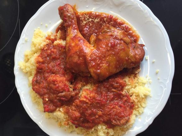 All in one Hähnchenschenkel orientalisch mit Couscous