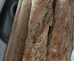 Walnuss-Zwiebel-Baguette