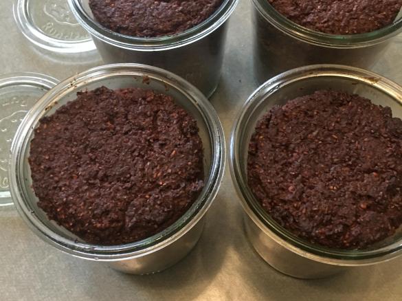 Schwarzbrot im Sturzglas gebacken