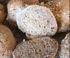 Dinkel-Vollkorn-Brötchen