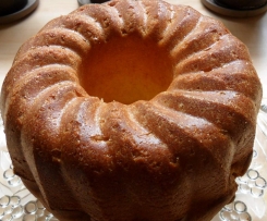 Variation von Eierlikörkuchen - saftiger Rührkuchen