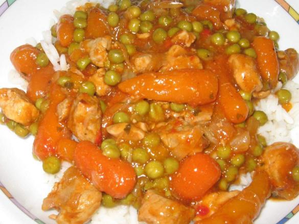 Gemüsegulasch mit Reis