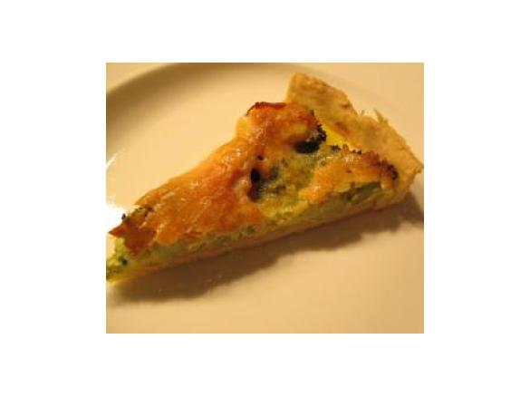 Quiche mit Brokkoli und Räucherlachs
