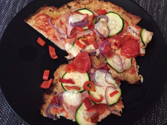 Blumenkohlpizza low carb