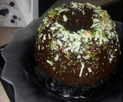 Weihnachtlicher Nuss-Napfkuchen