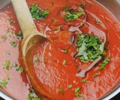 Schnelle einfache Tomatensoße