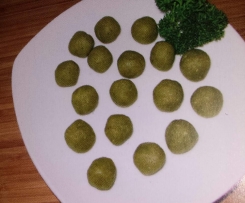 Käseklößchen als Suppeneinlage