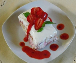 Erdbeer-Holunder-Tiramisu