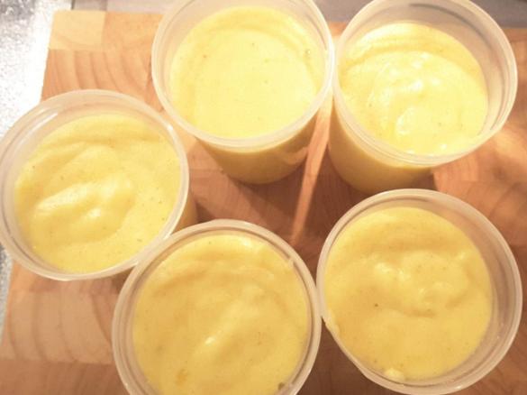 Mango-Bananen Grießbrei