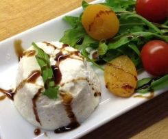 Parmesanmousse auf Spargel-Salat