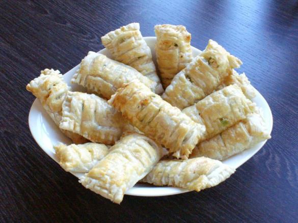 Lachs-Blätterteig-Taschen