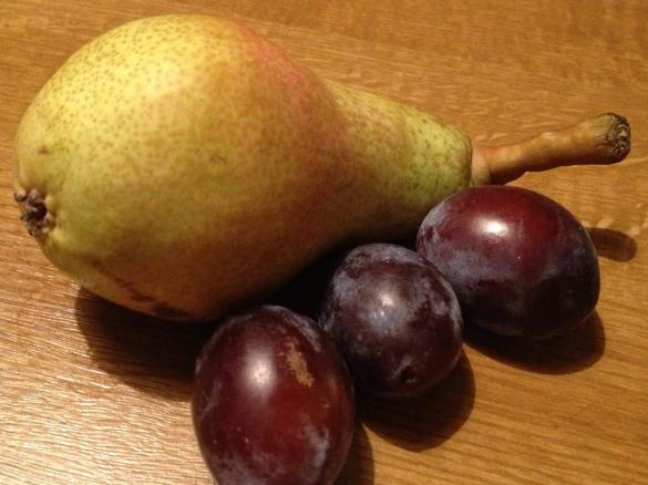 Birnen-Pflaumen-Püree ab dem 7. Monat