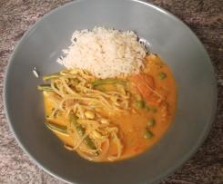 Gemüsecurry mit Kokosmilch und Reis