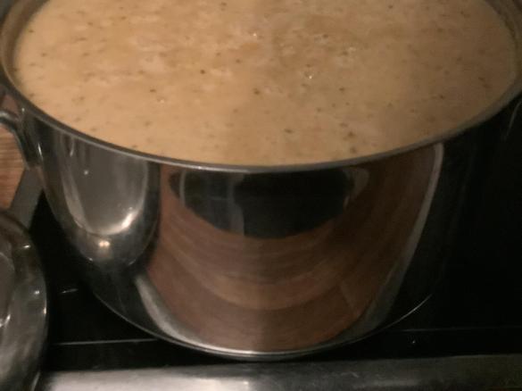 Zucchini-Tomatensuppe