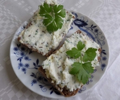 Resteverwertung Schnittkäse-Käsecreme