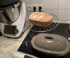 Dinkel-Vollkornbrot mit Sauerteig