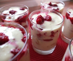 Mascarpone-Dessert mit Frucht