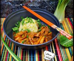 Mariniertes Schweinefleisch mit Gemüse