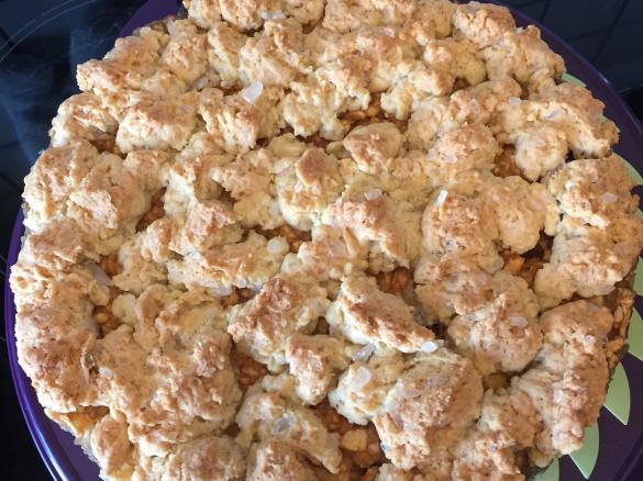 Variation Apfel-Streuselkuchen mit Printe und Rosinen