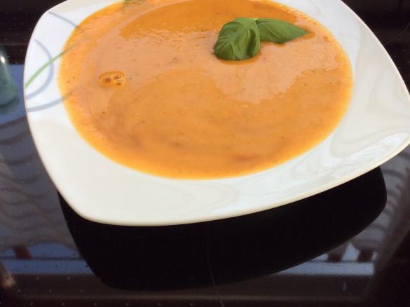 Gemüse-Senf-Cremesuppe