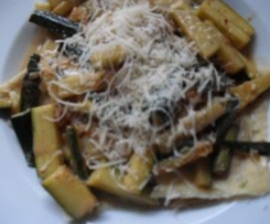 Ziegenkäse-Ravioli mit Zucchini