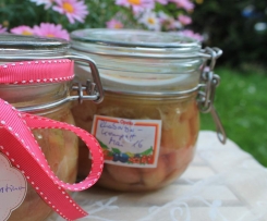 Frischer Rhabarberkompott