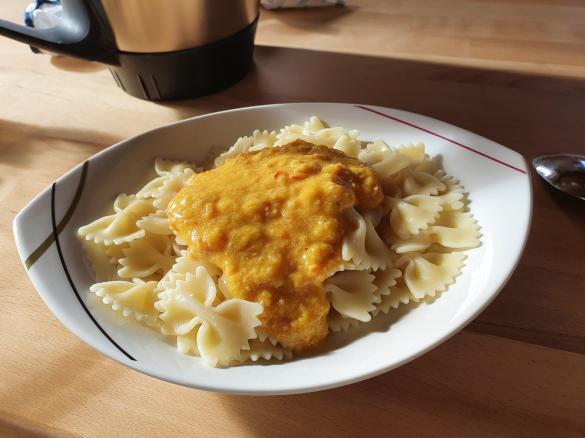 Kürbis-Schinken-Sauce zu Pasta