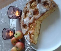 Apfelkuchen, RUCK-ZUCK, mit versunkenen Äpfeln und Zuckerkruste