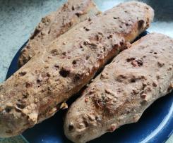 Dinkel-Baguette mit Maronen und Haselnüsse