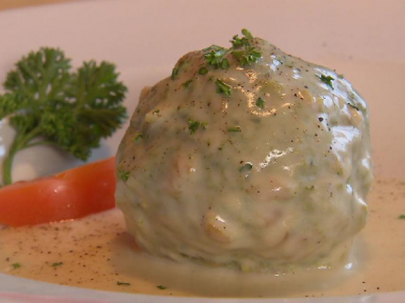 Käse-Spinat-Knödel mit Käsesoße, vorarlberger Originalrezept