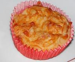 Käse-Zwiebel-Muffins mit Tomaten-Chutney