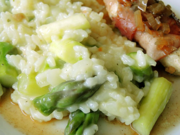 Spargelrisotto mit Mandeln