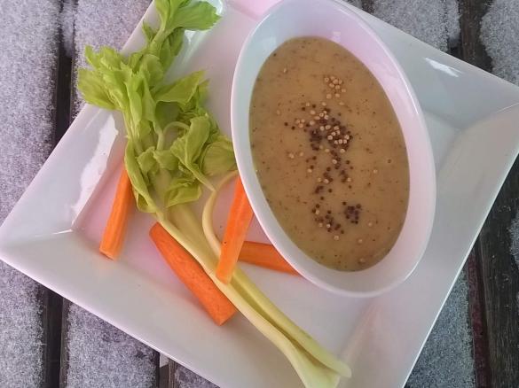 Cremiger Honig-Senf-Dip, milch- und eifrei