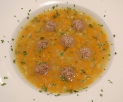 Möhren-Zucchini-Kartoffel-Suppe