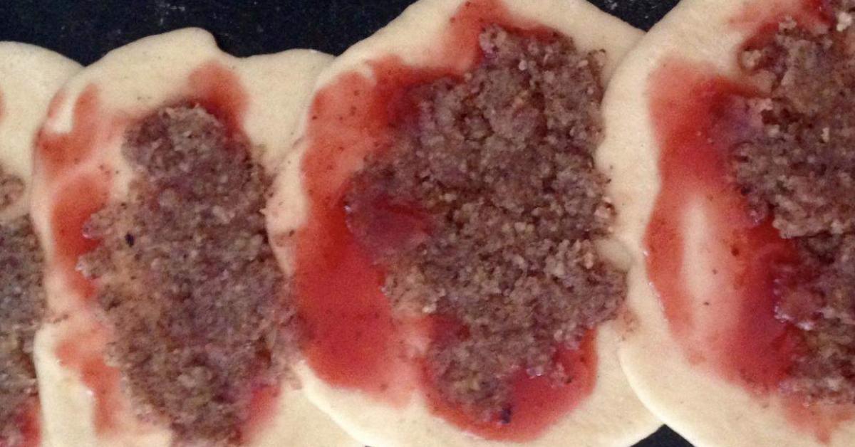 Haselnussrosen von kobold7564. Ein Thermomix® Rezept aus der Kategorie ...