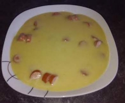 Kartoffel-Pastinaken-Suppe mit Lauch und Schmand