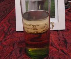 Milder Apfelsaft v. sauren/ fruchtigen Äpfeln aus dem Garten