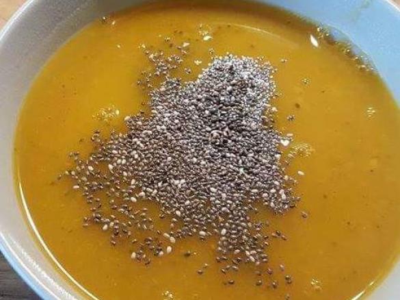 exotisch scharfe Kürbissuppe 