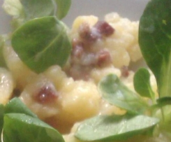 Kartoffelsalat mit Speck und Feldsalat