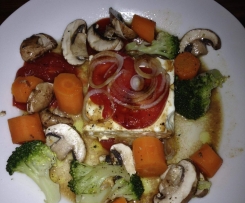 Schafskäse im Varoma mit Gemüse (besser als auf dem Grill)