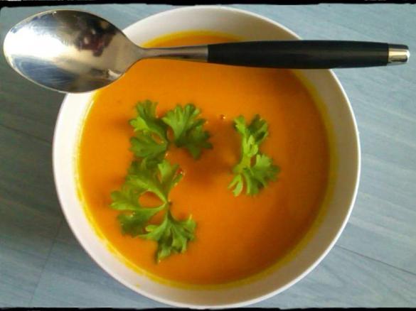 Kürbissuppe mit Kokosmilch