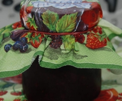 Erdbeer-Himbeer-Brombeer-Marmelade