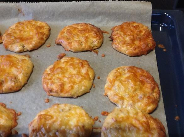 Low-Carb Pizza-Taler