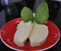 Ananas-Basilikum Eis