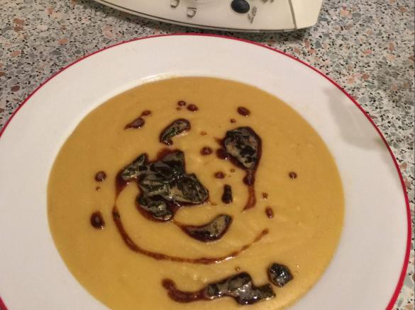 Türkische Linsensuppe